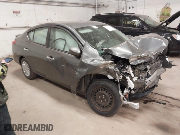 2018 Nissan Versa Sedan SV with VIN 3N1CN7AP7JL860195, listed as a IAAI auction lot 41801080 with 103,984 mi miles. Bid and sale history available at carsss.com. Image 1.