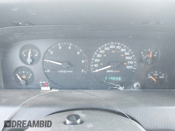 2004 Jeep Grand Cherokee Laredo z VIN 1J4GW48S34C272700, wystawiony jako IAAI lot #42494918 z przebiegiem 214 843 mil mil oraz . Historia ofert i sprzedaży dostępna na DreamBid. Obrazek 7.