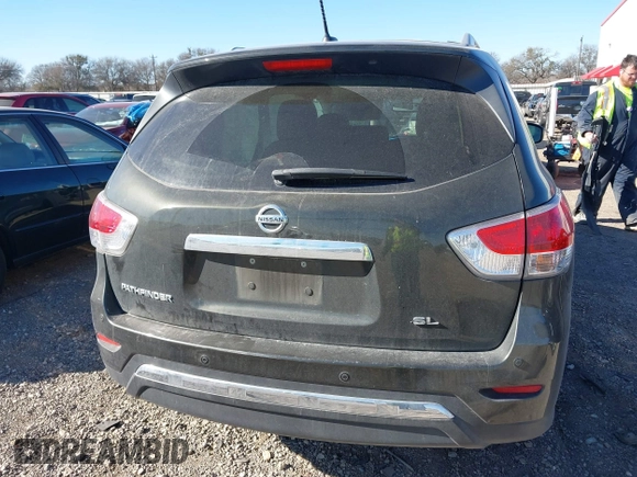 2016 Nissan Pathfinder S z VIN 5N1AR2MN4GC646951, wystawiony jako IAAI lot #41411060 z przebiegiem 121 690 mil mil oraz . Historia ofert i sprzedaży dostępna na DreamBid. Obrazek 16.