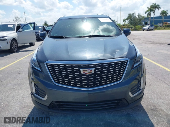 2020 Cadillac XT5 Luxury FWD z VIN 1GYKNAR45LZ224459, wystawiony jako IAAI lot #42295055 z przebiegiem 69 751 mil mil oraz . Historia ofert i sprzedaży dostępna na DreamBid. Obrazek 12.