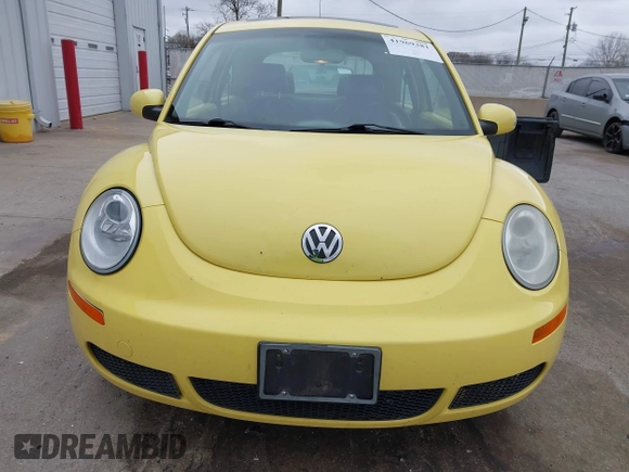 2009 Volkswagen Beetle S with VIN 3VWRW31C09M514034, listed as a IAAI auction lot 41969381 with 147,278 mi miles and . Bid and sale history available at DreamBid. Image 12.
