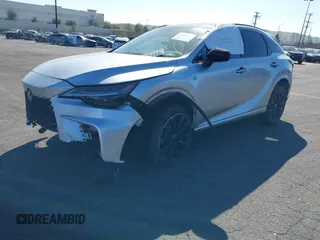 2023 Lexus RX 500h F Sport Performance с VIN 2T2BCMEAXPC010507, выставлен на аукционе IAAI как лот 41383030 с пробегом 10 075 миль миль и . История ставок и продаж доступна на DreamBid. Изображение 2.