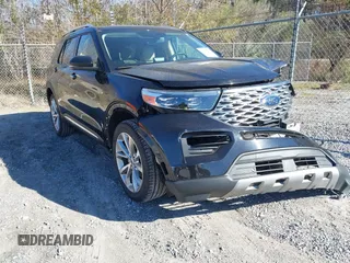 2021 Ford Explorer Platinum with VIN 1FM5K8HC8MGC50172, listed as a IAAI auction lot 41346866 with 59,704 mi miles. Bid and sale history available at carsss.com. Image 1.