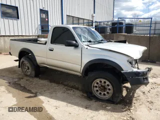 2001 Toyota Tacoma z VIN 5TEPM62N91Z836597, wystawiony jako Copart lot #53106165 z przebiegiem 263 107 mil mil oraz Szkoda całkowita • Salvage title. Historia ofert i sprzedaży dostępna na DreamBid. Obrazek 4.
