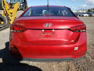 2019 Hyundai Accent SE with VIN 3KPC24A32KE074179, listed as a Copart auction lot 71441153 with 32,871 mi miles. Bid and sale history available at carsss.com. Image 6.