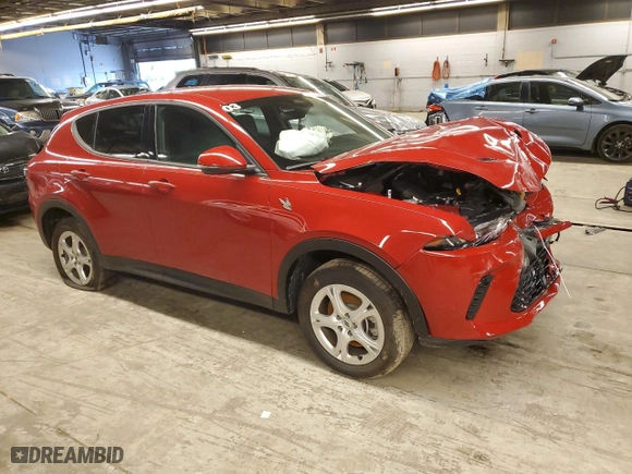 2024 Dodge Hornet GT with VIN ZACNDFAN8R3A12838, listed as a Copart auction lot 60701004 with 3,854 mi miles and Salvage Title. Bid and sale history available at carsss.com. Image 4.