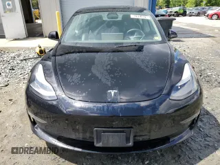 2022 Tesla Model 3 z VIN 5YJ3E1EA7NF185338, wystawiony jako Copart lot #57221875 z przebiegiem 134 215 mil mil oraz Szkoda całkowita • Salvage title. Historia ofert i sprzedaży dostępna na DreamBid. Obrazek 5.