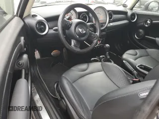 2011 MINI Hardtop S z VIN WMWSV3C59BTY15847, wystawiony jako Copart lot #55904795 z przebiegiem 114 146 mil mil oraz Szkoda całkowita • Salvage title. Historia ofert i sprzedaży dostępna na DreamBid. Obrazek 8.