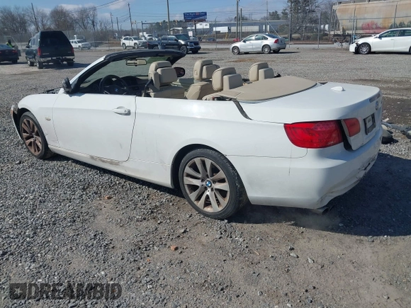 2011 BMW 3 Series 328i with VIN WBADW3C52BE539201, listed as a IAAI auction lot 41572349 with 205,932 mi miles. Bid and sale history available at carsss.com. Image 3.