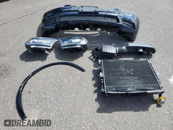 2019 Dodge Durango R/T with VIN 1C4SDJCT4KC717625, listed as a Copart auction lot 50811025 with 100,784 mi miles and Salvage title. Bid and sale history available at DreamBid. Image 13.
