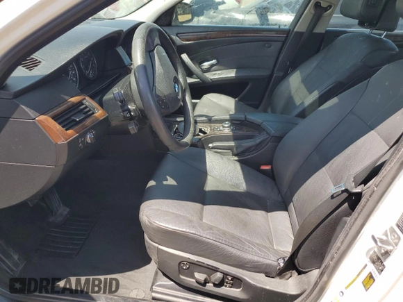 2010 BMW 5 Series 528i xDrive z VIN WBANV1C50AC442987, wystawiony jako Copart lot #58210855 z przebiegiem 138 710 mil mil oraz Szkoda całkowita • Salvage title. Historia ofert i sprzedaży dostępna na DreamBid. Obrazek 7.