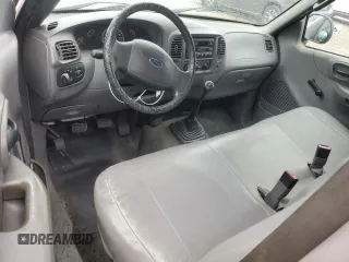 2004 Ford F-150 XL z VIN 2FTRX172X4CA49253, wystawiony jako Copart lot #63192915 z przebiegiem 372 644 mil mil oraz Szkoda całkowita • Salvage title. Historia ofert i sprzedaży dostępna na DreamBid. Obrazek 8.