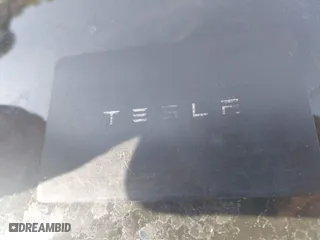 2022 Tesla Model 3 with VIN 5YJ3E1EA8NF332346, listed as a IAAI auction lot 41636378 with 39,314 mi miles. Bid and sale history available at carsss.com. Image 11.