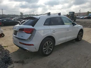 2024 Audi Q5 S line Premium Plus with VIN WA1EAAFY0R2070132, listed as a Copart auction lot 66085934 with 2,313 mi miles and Salvage title. Bid and sale history available at DreamBid. Image 3.