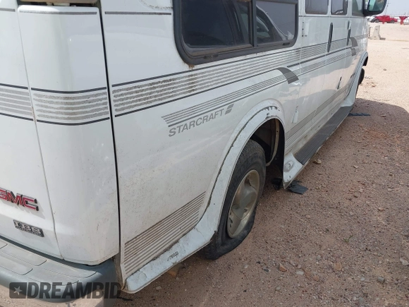 1998 GMC Savana Cargo Van YF7 with VIN 1GDFG15R3W1106752, listed as a IAAI auction lot 41728371 with 272,766 mi miles. Bid and sale history available at carsss.com. Image 6.