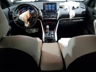 2023 Mitsubishi Eclipse Cross SE с VIN JA4ATWAA2PZ051215, выставлен на аукционе Copart как лот 61580235 с пробегом 21 977 миль миль и Списание • Salvage title. История ставок и продаж доступна на DreamBid. Изображение 8.