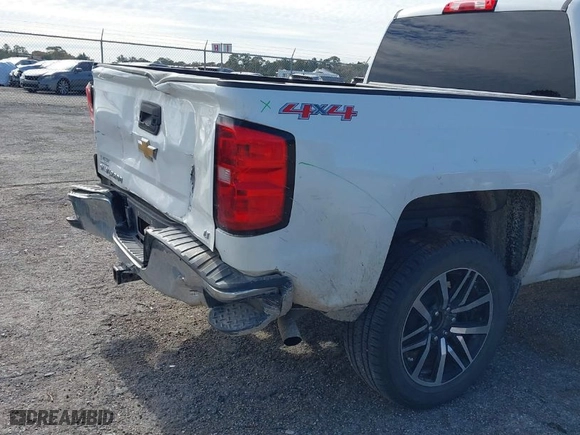 2015 Chevrolet Silverado 1500 LT with VIN 3GCUKREC9FG489408, listed as a IAAI auction lot 41269948 with NaN miles. Bid and sale history available at carsss.com. Image 17.