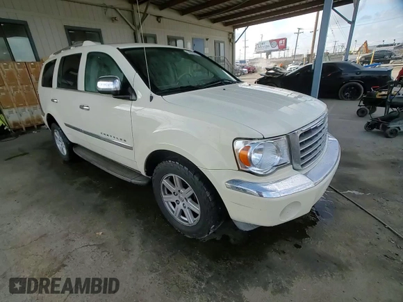 2007 Chrysler Aspen Limited z VIN 1A8HW582X7F523501, wystawiony jako Copart lot #54891835 z przebiegiem 204 099 mil mil oraz Szkoda całkowita • Salvage title. Historia ofert i sprzedaży dostępna na DreamBid. Obrazek 14.