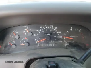 1999 Ford F-350 XL с VIN 1FTSW31F4XEC54688, выставлен на аукционе Copart как лот 62053925 с пробегом 196 767 миль миль и Списание • Salvage title. История ставок и продаж доступна на DreamBid. Изображение 9.
