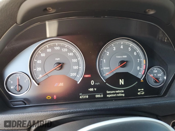 2018 BMW M4 с VIN WBS4Y9C53JAA92296, выставлен на аукционе Copart как лот 46174365 с пробегом 47 319 миль миль и Списание • Salvage title. История ставок и продаж доступна на DreamBid. Изображение 9.