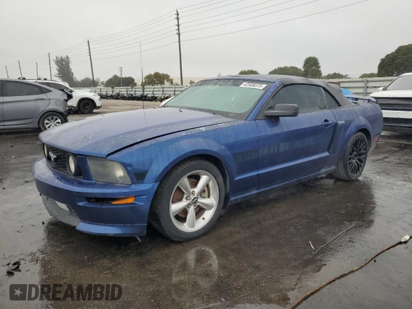 2007 Ford Mustang GT Deluxe with VIN 1ZVFT85H275365353, listed as a Copart auction lot 42509375 with 154,153 mi miles and Salvage Title. Bid and sale history available at DreamBid. Image 1.