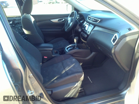 2016 Nissan Rogue SV with VIN KNMAT2MV8GP666196, listed as a IAAI auction lot 41762181 with 50,251 mi miles and . Bid and sale history available at carsss.com. Image 5.