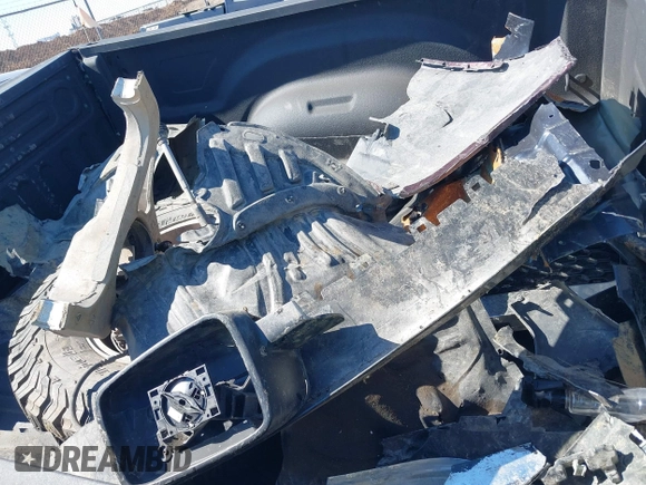 2019 Ram 1500 Tradesman z VIN 1C6RR6ST7KS546087, wystawiony jako IAAI lot #41553722 z przebiegiem Nie podano mil oraz . Historia ofert i sprzedaży dostępna na DreamBid. Obrazek 11.