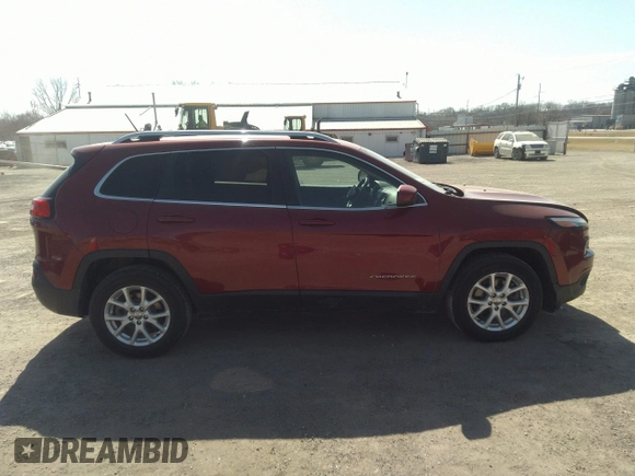 2014 Jeep Cherokee Latitude with VIN 1C4PJMCS7EW229179, listed as a IAAI auction lot 41793922 with 137,042 mi miles. Bid and sale history available at carsss.com. Image 13.