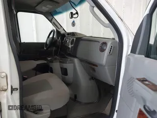 2014 Ford Econoline Passenger XL z VIN 1FBNE3BL9EDB01008, wystawiony jako IAAI lot #42231120 z przebiegiem 255 170 mil mil oraz . Historia ofert i sprzedaży dostępna na DreamBid. Obrazek 5.
