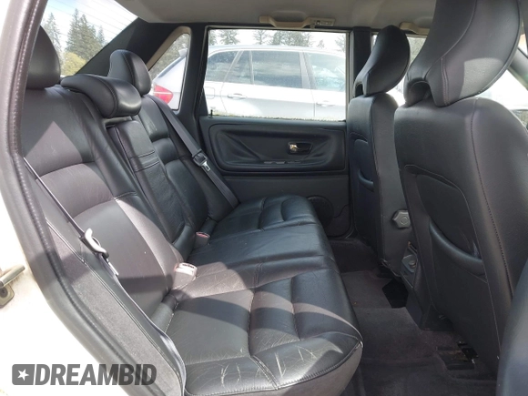 1999 Volvo S70 with VIN YV1LS55A4X1565064, listed as a IAAI auction lot 42009770 with 239,729 mi miles and . Bid and sale history available at DreamBid. Image 8.