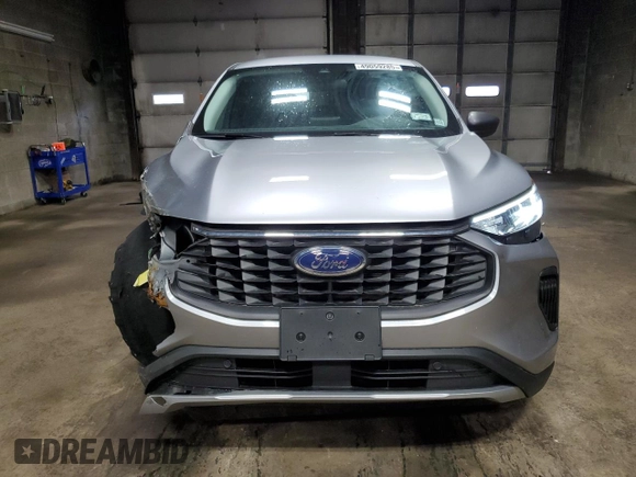 2023 Ford Escape Active with VIN 1FMCU0GNXPUB06201, listed as a Copart auction lot 49059285 with 7,335 mi miles and Salvage Title. Bid and sale history available at DreamBid. Image 5.