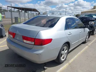 2005 Honda Accord EX z VIN 1HGCM56775A166411, wystawiony jako IAAI lot #41819230 z przebiegiem 136 431 mil mil oraz . Historia ofert i sprzedaży dostępna na DreamBid. Obrazek 4.
