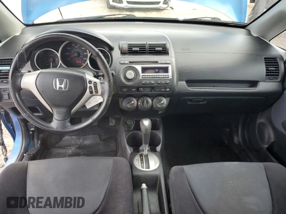 2008 Honda Fit Sport with VIN JHMGD38648S059693, listed as a Copart auction lot 69943294 with 193,114 mi miles and Salvage Title. Bid and sale history available at carsss.com. Image 8.
