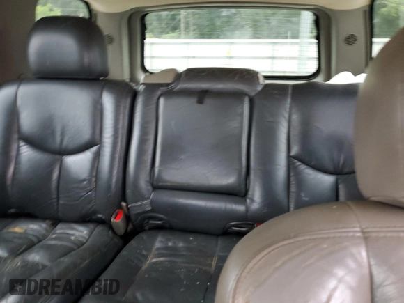 2005 Chevrolet Tahoe LS with VIN 1GNEC13T55R242950, listed as a Copart auction lot 74131954 with 283,935 mi miles and Salvage Title. Bid and sale history available at carsss.com. Image 10.