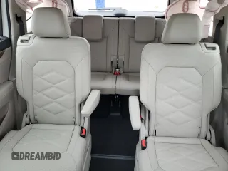 2025 Volkswagen Atlas SE z VIN 1V2JR2CA2SC522901, wystawiony jako Copart lot #44956845 z przebiegiem 1 591 mil mil oraz Szkoda całkowita • Salvage title. Historia ofert i sprzedaży dostępna na DreamBid. Obrazek 10.