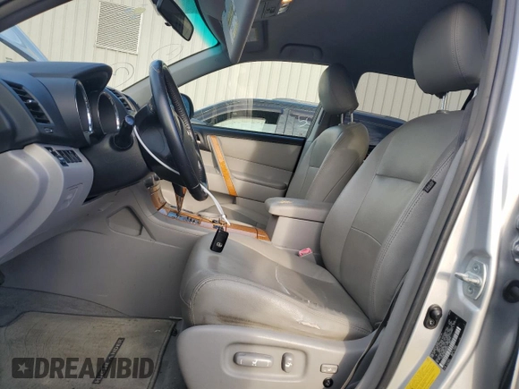 2008 Toyota Highlander Hybrid with VIN JTEEW41A882005235, listed as a Copart auction lot 48299545 with 233,118 mi miles and Non Repairable. Bid and sale history available at carsss.com. Image 7.