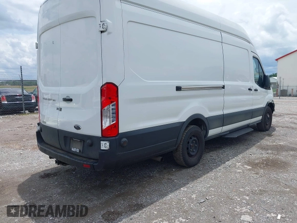 2020 Ford Transit Cargo with VIN 1FTBW3XG0LKB35256, listed as a IAAI auction lot 42537202 with 448,391 mi miles and . Bid and sale history available at DreamBid. Image 4.