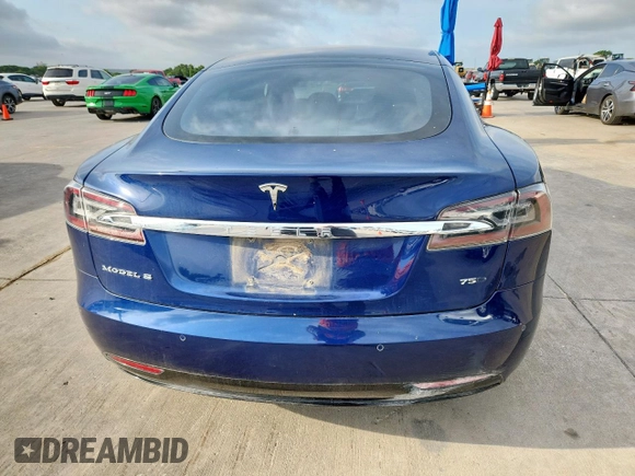 2018 Tesla Model S 75D с VIN 5YJSA1E26JF275221, выставлен на аукционе Copart как лот 61101885 с пробегом 122 530 миль миль и Списание • Salvage title. История ставок и продаж доступна на DreamBid. Изображение 6.
