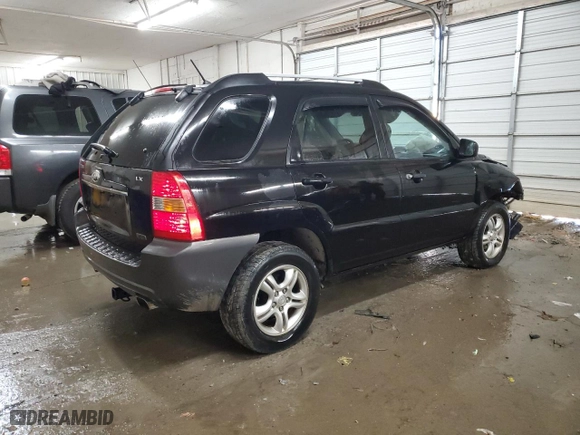 2008 Kia Sportage LX with VIN KNDJE723687532118, listed as a Copart auction lot 88684015 with 180,770 mi miles and Salvage Title. Bid and sale history available at carsss.com. Image 3.