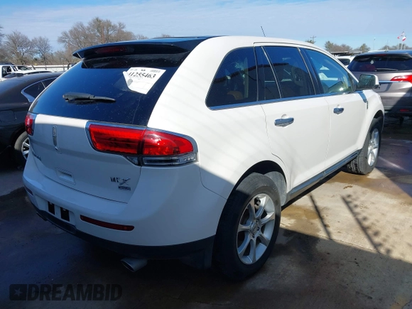 2011 Lincoln MKX with VIN 2LMDJ8JK1BBJ02616, listed as a IAAI auction lot 41255463 with 139,950 mi miles. Bid and sale history available at carsss.com. Image 4.