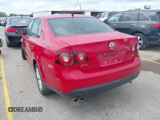 2010 Volkswagen Jetta Limited Edition с VIN 3VWAX7AJ6AM161142, выставлен на аукционе IAAI как лот 40311201 с пробегом 193 109 миль миль и . История ставок и продаж доступна на DreamBid. Изображение 3.