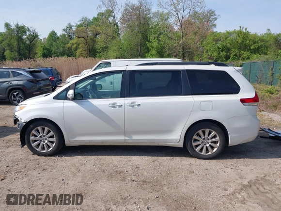 2014 Toyota Sienna Limited with VIN 5TDDK3DC0ES091826, listed as a IAAI auction lot 42112113 with 200,255 mi miles and . Bid and sale history available at DreamBid. Image 15.
