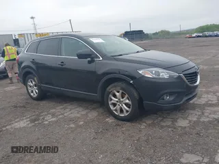 2013 Mazda CX-9 Touring z VIN JM3TB3CV4D0421734, wystawiony jako IAAI lot #42198678 z przebiegiem 131 063 mil mil oraz . Historia ofert i sprzedaży dostępna na DreamBid. Obrazek 1.