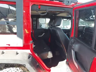 2016 Jeep Wrangler Unlimited 75th Anniversary с VIN 1C4BJWEG4GL193955, выставлен на аукционе IAAI как лот 41270943 с пробегом 64 147 миль миль и . История ставок и продаж доступна на DreamBid. Изображение 13.