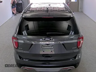 2017 Ford Explorer XLT z VIN 1FM5K8D89HGD08040, wystawiony jako IAAI lot #42516623 z przebiegiem 50 937 mil mil oraz . Historia ofert i sprzedaży dostępna na DreamBid. Obrazek 19.