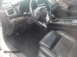 2017 Nissan Maxima SR z VIN 1N4AA6AP2HC384900, wystawiony jako Copart lot #52674365 z przebiegiem Nie podano mil oraz Szkoda całkowita • Salvage title. Historia ofert i sprzedaży dostępna na DreamBid. Obrazek 7.