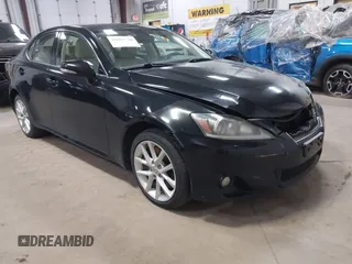 2011 Lexus IS 350 z VIN JTHCE5C2XB5000682, wystawiony jako IAAI lot #42067720 z przebiegiem 187 004 mil mil oraz . Historia ofert i sprzedaży dostępna na DreamBid. Obrazek 1.