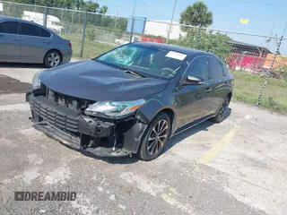 2016 Toyota Avalon Limited z VIN 4T1BK1EB6GU194843, wystawiony jako IAAI lot #42274532 z przebiegiem 100 759 mil mil oraz . Historia ofert i sprzedaży dostępna na DreamBid. Obrazek 18.