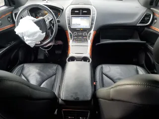 2019 Lincoln Nautilus Reserve with VIN 2LMPJ8L96KBL53042, listed as a Copart auction lot 45749535 with 37,506 mi miles and Clean Title. Bid and sale history available at carsss.com. Image 8.