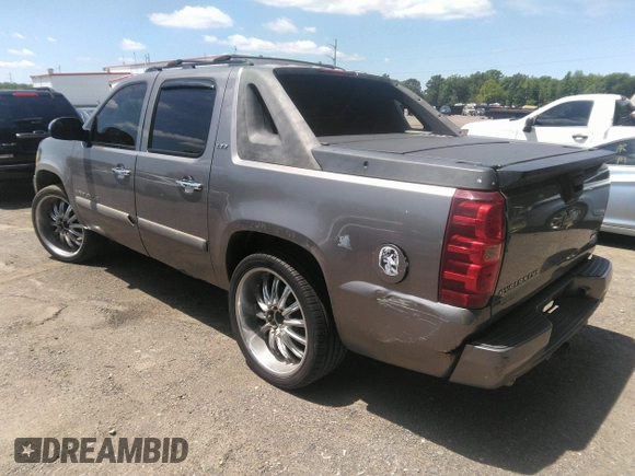 2007 Chevrolet Avalanche 3LT with VIN 3GNFK12397G266261, listed as a IAAI auction lot 42304396 with 187,573 mi miles and . Bid and sale history available at DreamBid. Image 3.